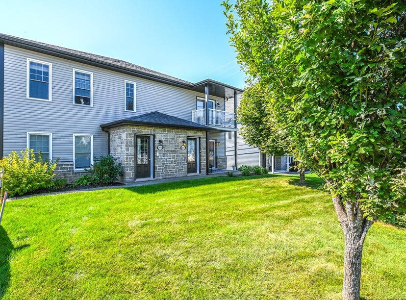 560 Boul. J.AndréDeragon, Cowansville, QC J2K0B8, CA, Cowansville