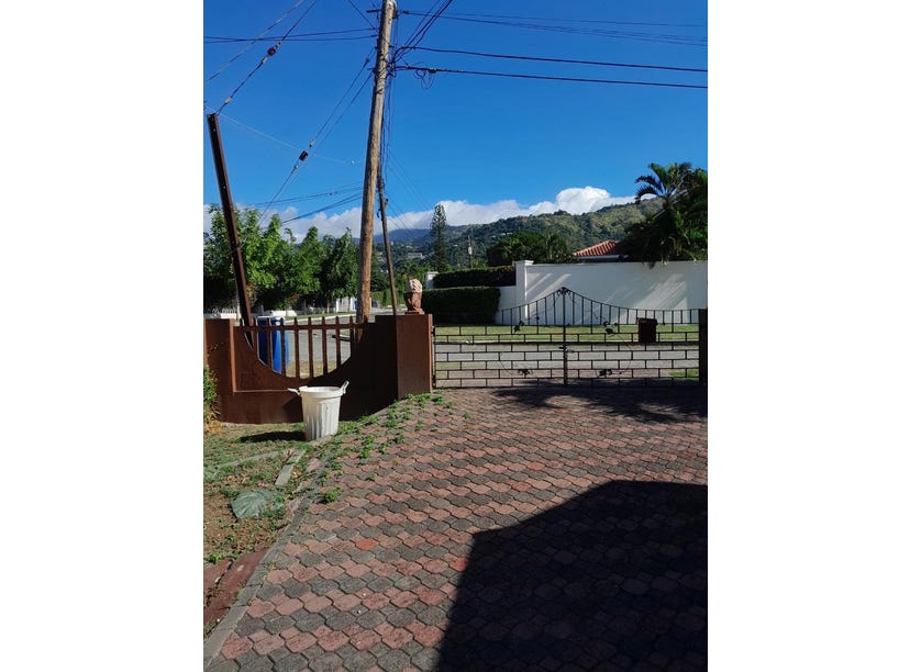 WHITEFORD DRIVE, Kingston 6, St. Andrew Parish House for Sale