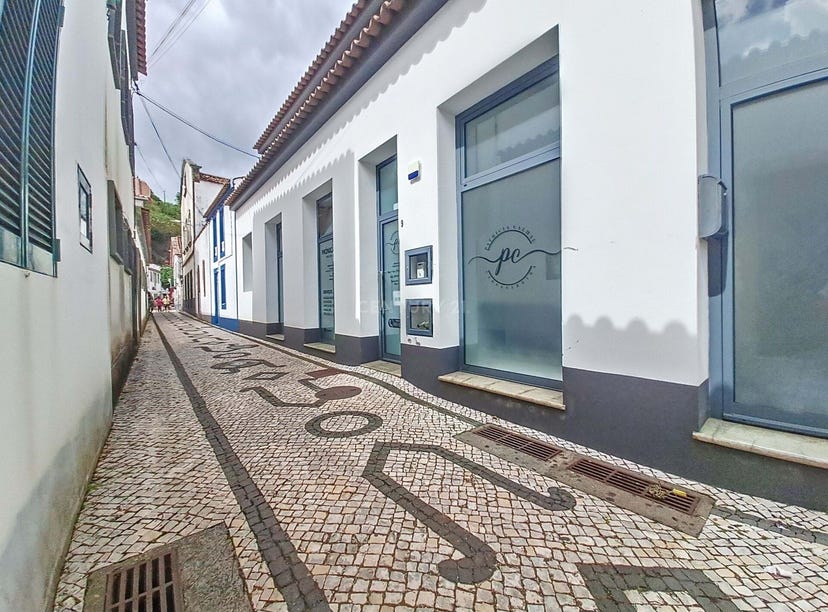 Ilha de São Miguel, Azores Retail for Sale