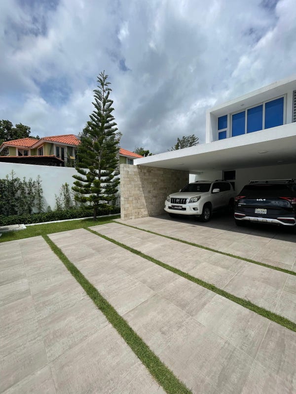 Casa en Los Cerros de Gurabo