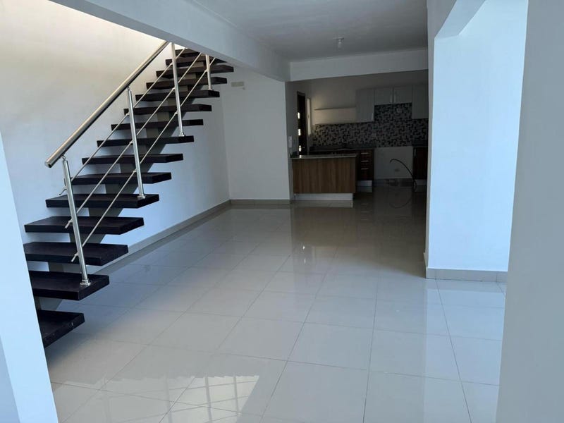 Apartamento en Av. Hispanoamericana, foto 2