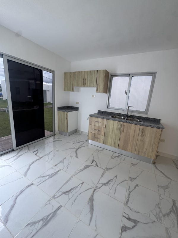 Casa en Circunvalación de Verón, foto 2
