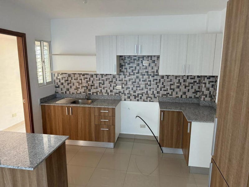 Apartamento en Av. Hispanoamericana, foto 3