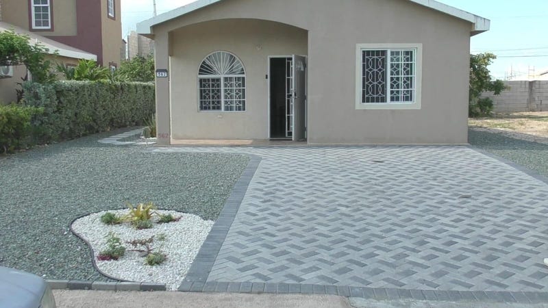 Starfish Crescent, Phoeni