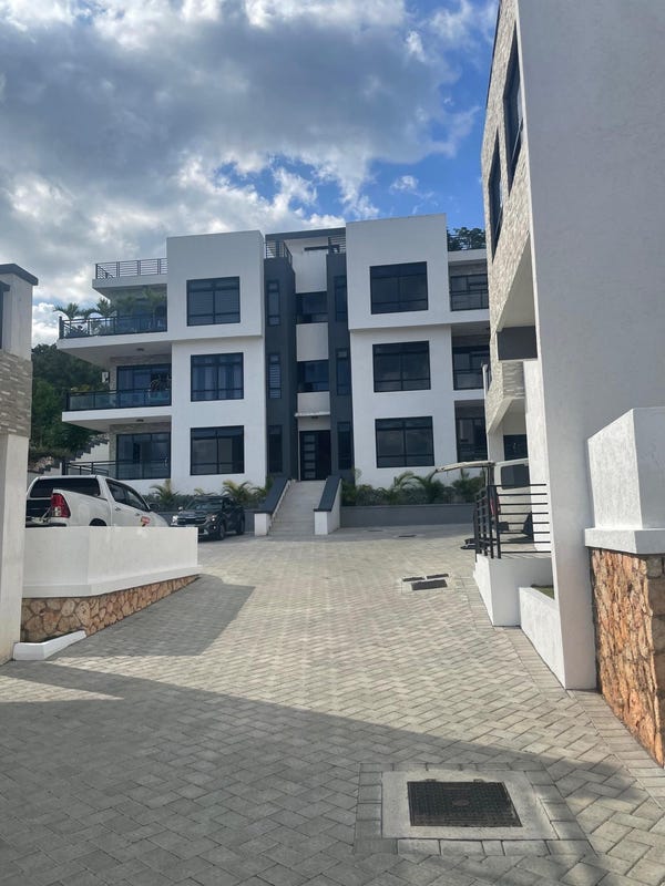Hydra Dr Smokeyvale, Kgn1 - photo 1 of 1