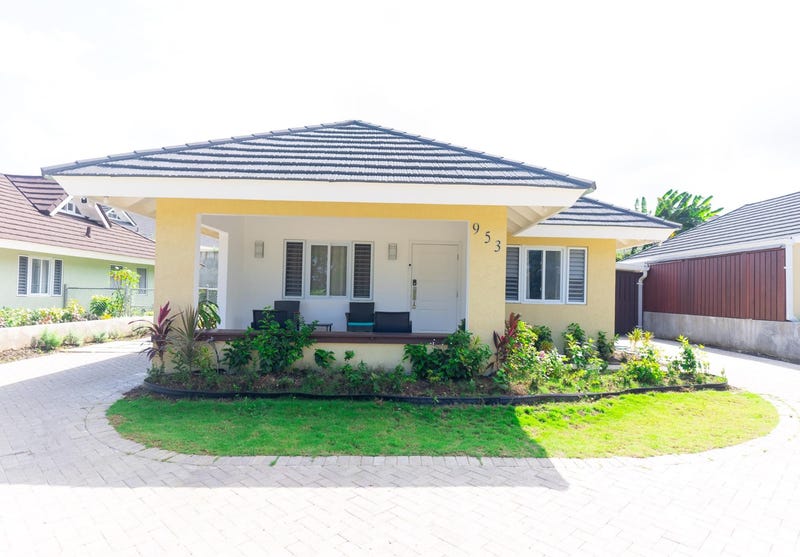 Callallo Avenue, The Cres - photo 1 of 1