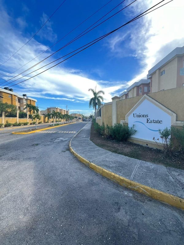 Union Estates, St. Cather - photo 1 of 10