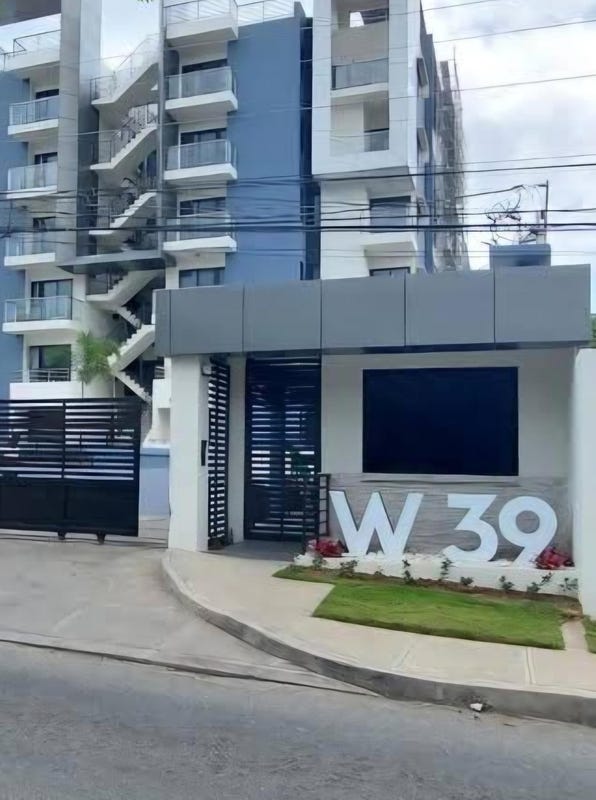 Wellington Drive - photo 1 of 7
