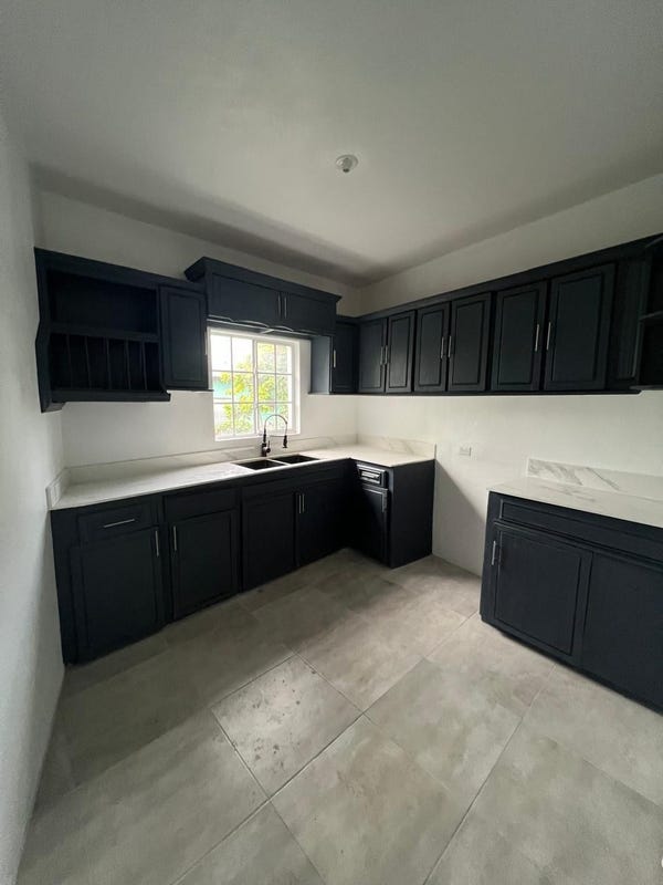 Clayton Crescent, Willowd - photo 1 of 6