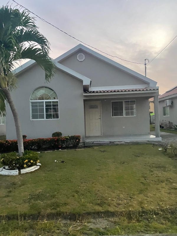 Caymanas Country Club - photo 1 of 1