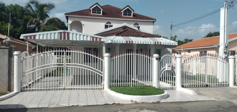 Benedetta Drive, Angels