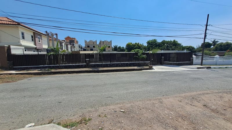 Edinburgh Avenue - photo 1 of 1