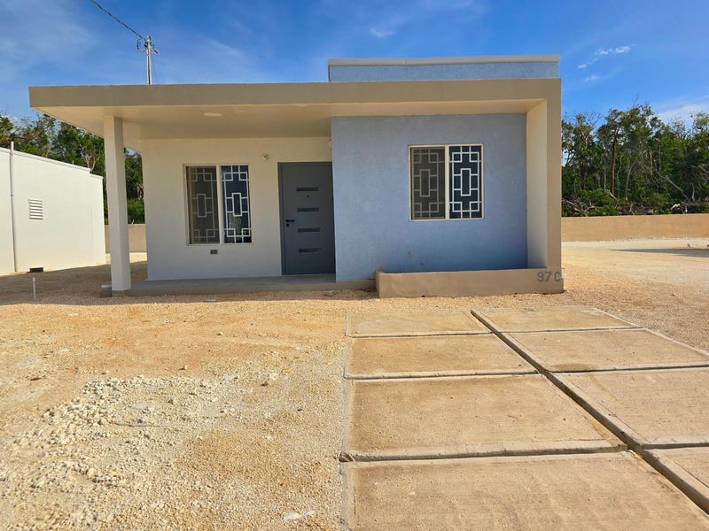 Coral Spring Estate, Falm