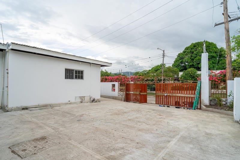 Calcraft Avenue Kingston - photo 1 of 1