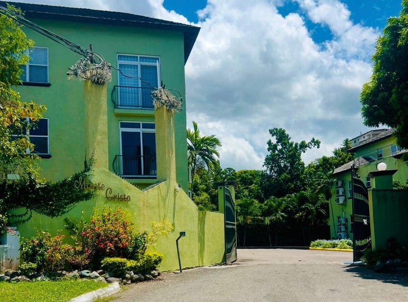 Old Hope Road, Kingston 6