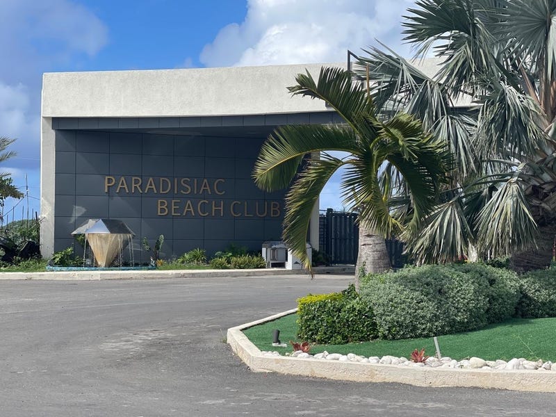 Paradisiac Beach Club - photo 1 of 1