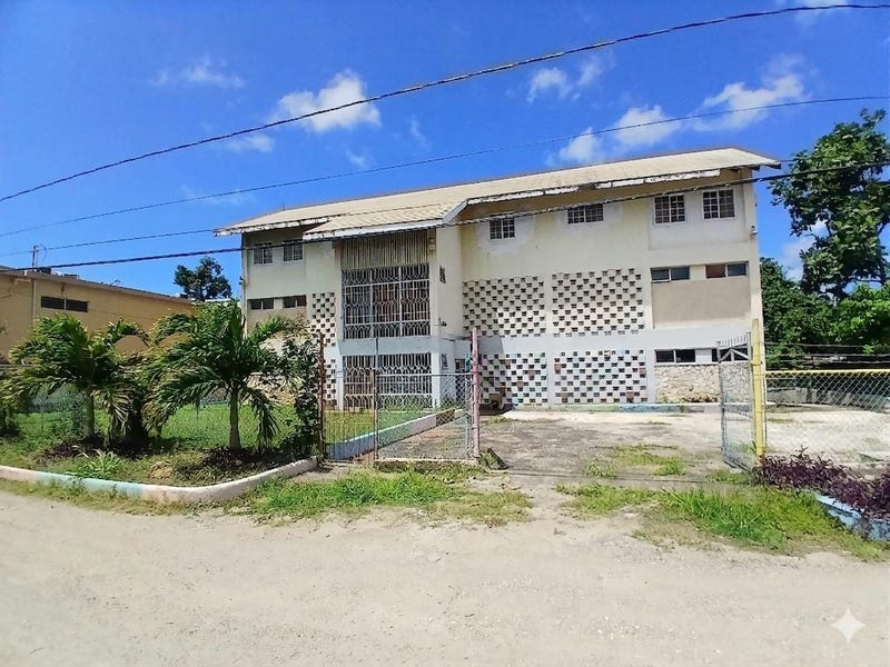 Pineapple Place