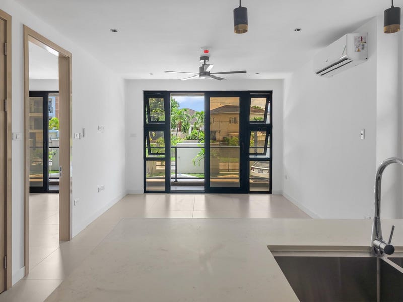 2 SOMERTON AVENUE, Kingston 6, St. Andrew Parish