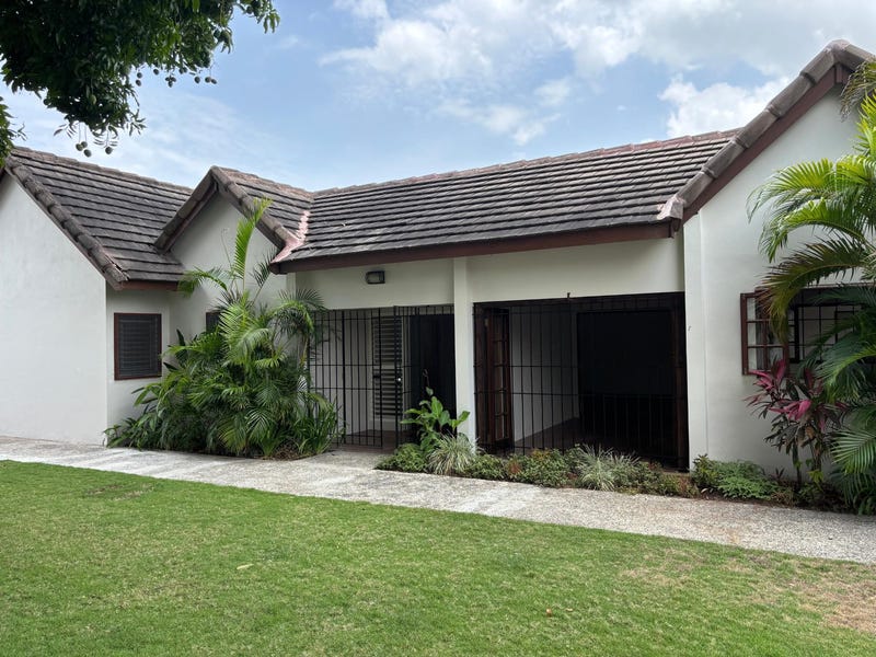 3-5 Great House Boulevard - photo 1 of 17
