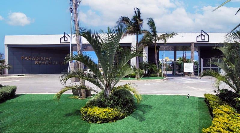 Paraddisiac Beach Club