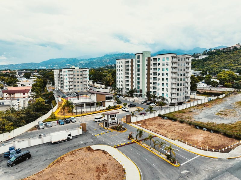 Crieffe Rd - photo 1 of 24