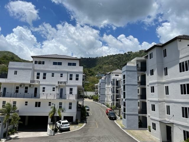 Degenhart Close