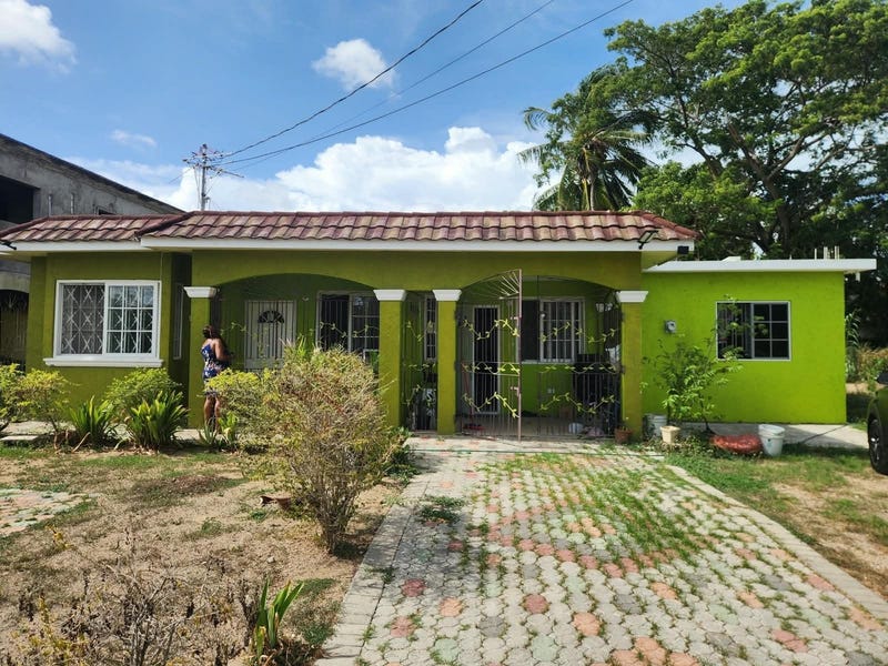 Tangerine Close - photo 1 of 6