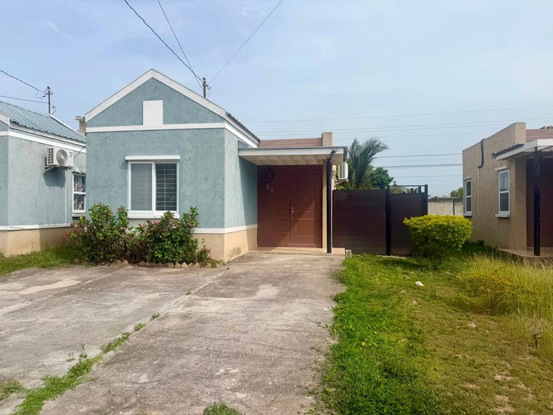 Jacaranda Homes, Spanish