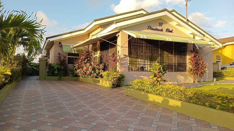 Stonebrook Manor