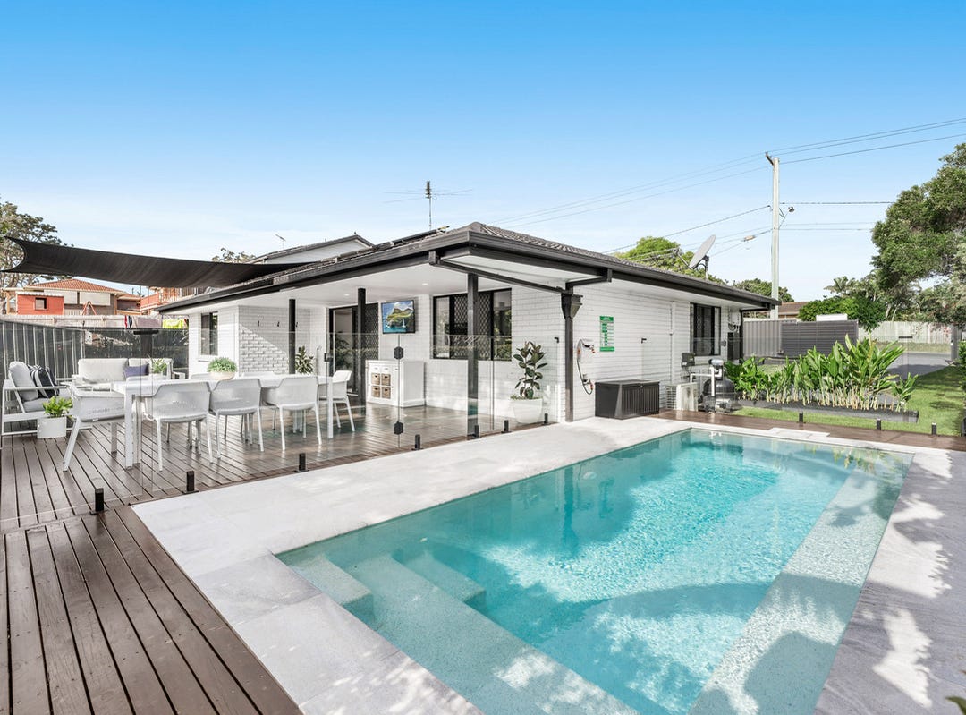 305 Wondall Road, Wynnum West, Qld 4178 House for Sale