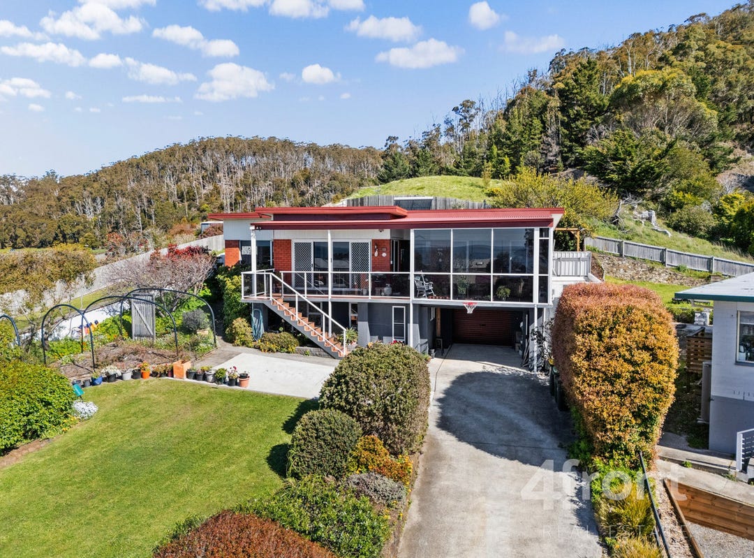 12 Glenburn Crescent, Sulphur Creek, Tas 7316 House for Sale