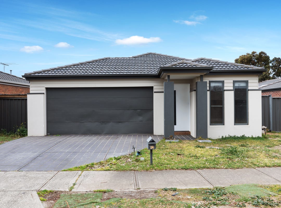 12 Pioneer drive, Deer Park, Vic 3023 House for Sale