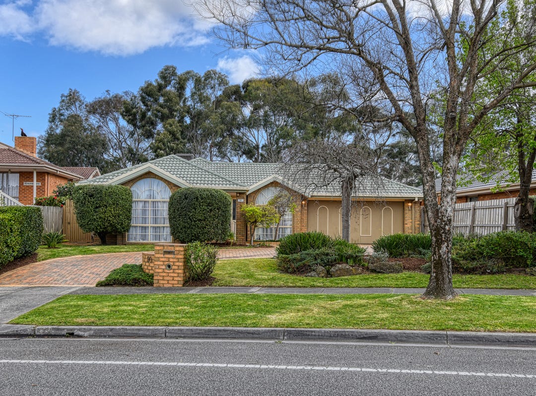 90 Telford Drive, Berwick, Vic 3806 House for Sale