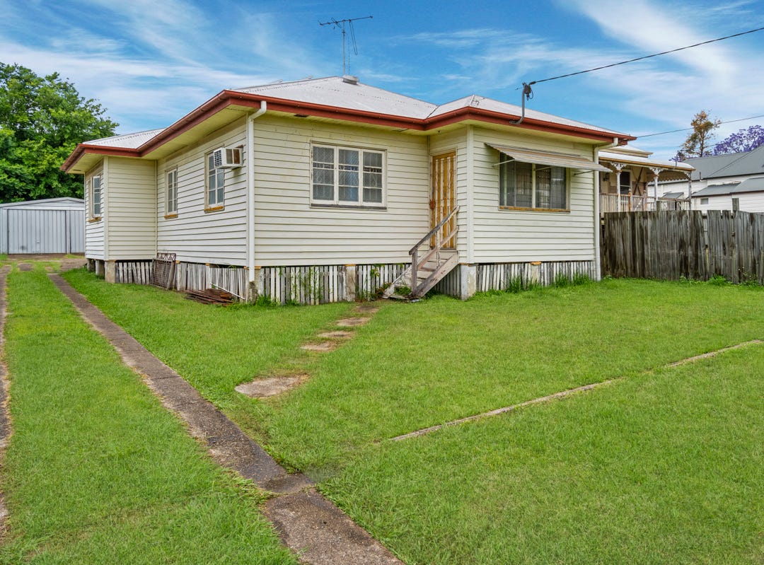 54 Cothill Road, Silkstone, Qld 4304 House for Sale