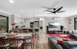 8A Peardon Street, South Toowoomba, Qld 4350