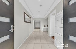 33 Hibiscus Crescent, Point Cook, Vic 3030