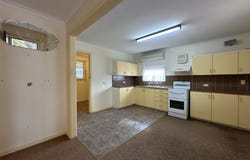 33 Railway Tce W, Snowtown, SA 5520