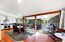 41 Gillan Street, Norman Park, Qld 4170