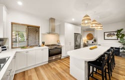3 Preston Place, Brookfield, Qld 4069