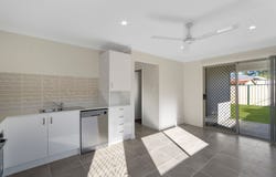 40B Evergreen Avenue, Loganlea, Qld 4131