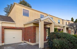 4/8 Willgilson Court, Oakleigh, Vic 3166