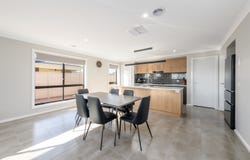 27 Mallacoota Drive, Kialla, Vic 3631
