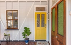 10 Haig Road, Milton, Qld 4064