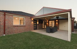 10 Muirfield Crescent, Glenmore Park, NSW 2745
