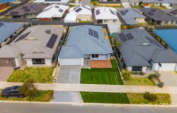 18 Moonee Street, Lakelands, WA 6180