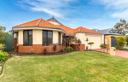 16 Sheriff Circuit, Wattle Grove, WA 6107