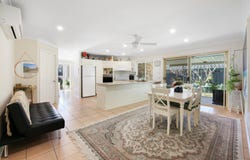 10 Winslow Court, Oxenford, Qld 4210
