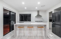 16 Freedom Street, Gregory Hills, NSW 2557