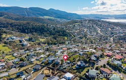 32 Jeannette Court, Lenah Valley, Tas 7008