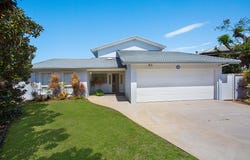 16 Wallaby Place, Sorrento, Qld 4217